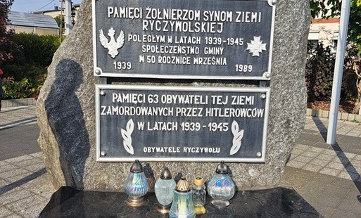 Zdjęcie do XVIII EDYCJA AKCJI MEDIALNO-EDUKACYJNEJ &bdquo;ZAPAL ZNICZ PAMIĘCI&rdquo;