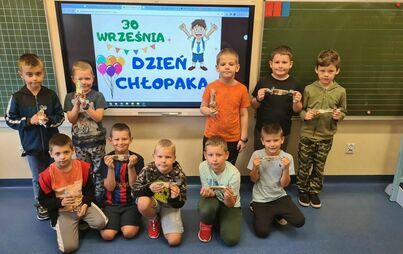 Zdjęcie do DZIEŃ CHŁOPAKA I DZIEŃ DZIEWCZYNKI W KLASIE 1B