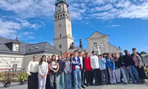Zdjęcie do WYCIECZKA KLASY 8B I 8C DO KRAKOWA I WIELICZKI