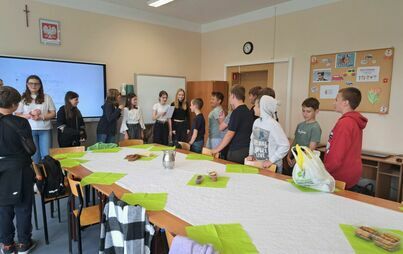 Zdjęcie do DZIEŃ CHŁOPAKA W KLASIE 6A