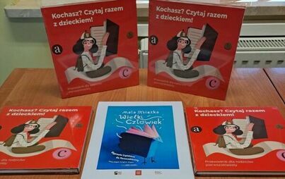 Zdjęcie do "MAŁA KSIĄŻKA - WIELKI CZŁOWIEK"