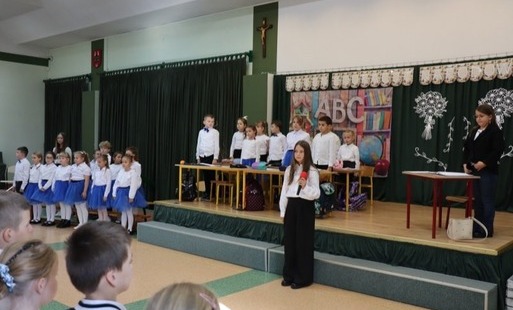 Zdjęcie do DZIEŃ EDUKACJI NARODOWEJ&nbsp;  &bdquo;GDY NAUCZYCIEL WCHODZI DO KLASY&hellip;&rdquo;